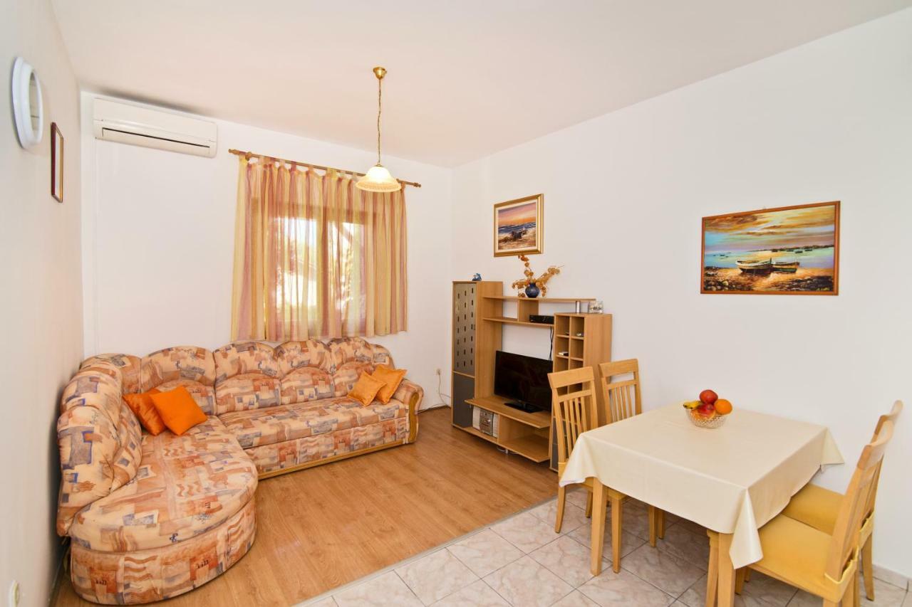 Apartment Sare Betina  Exterior foto